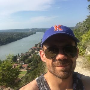 Meet your Posher, Nicholas